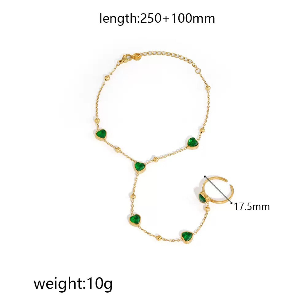Green heart hand chain ring set