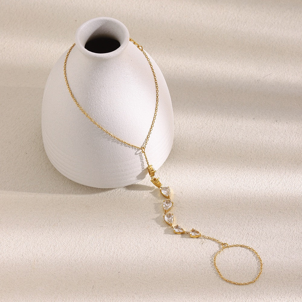 Club rock hand chain