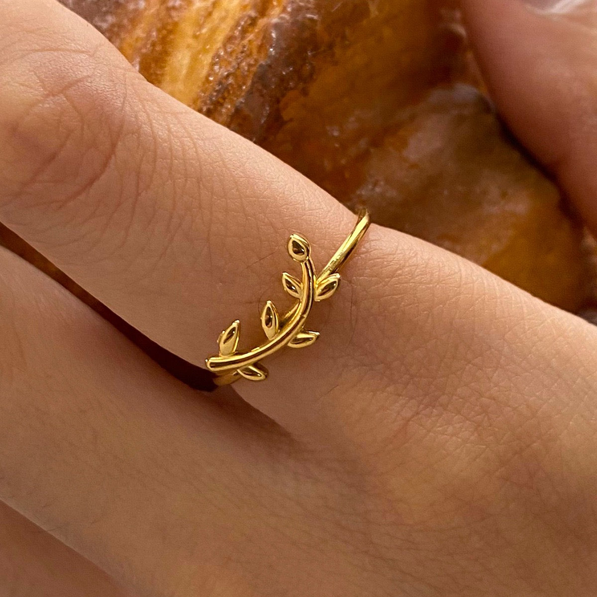 Leaf eye layer three rings set