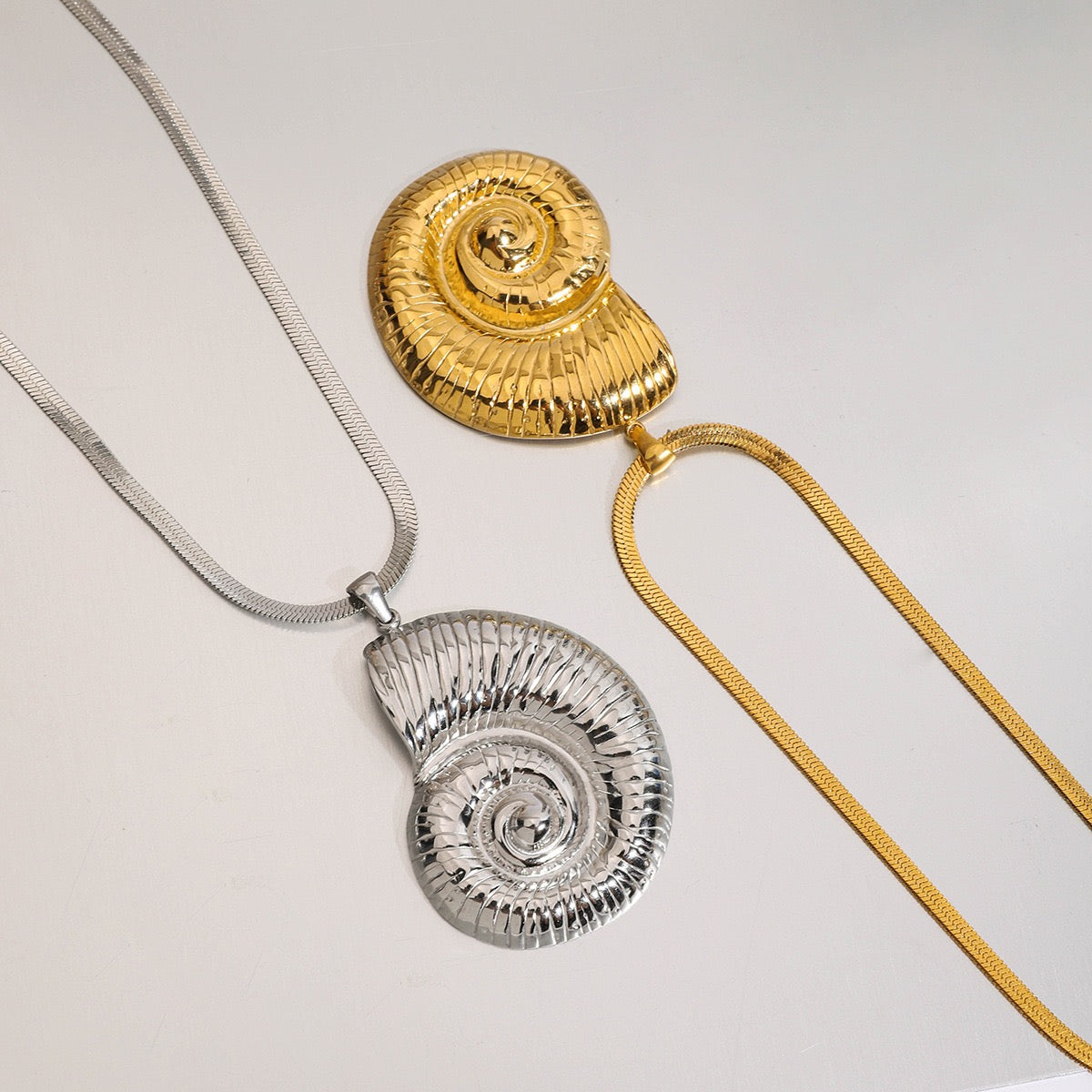 Big shell statement necklace