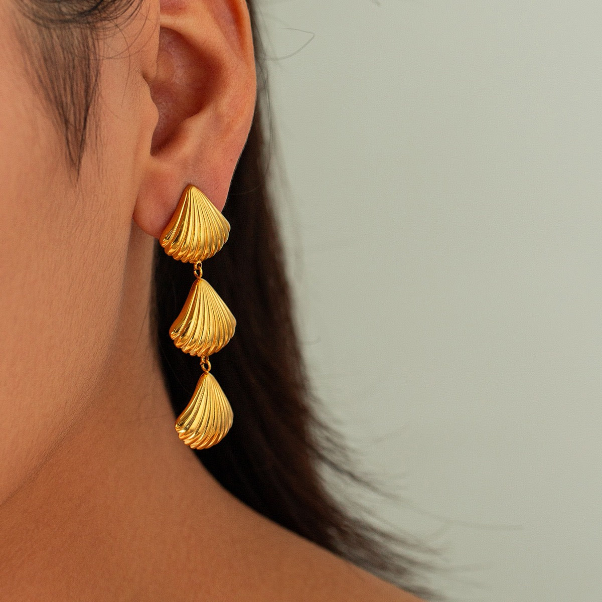 Three shells earrings