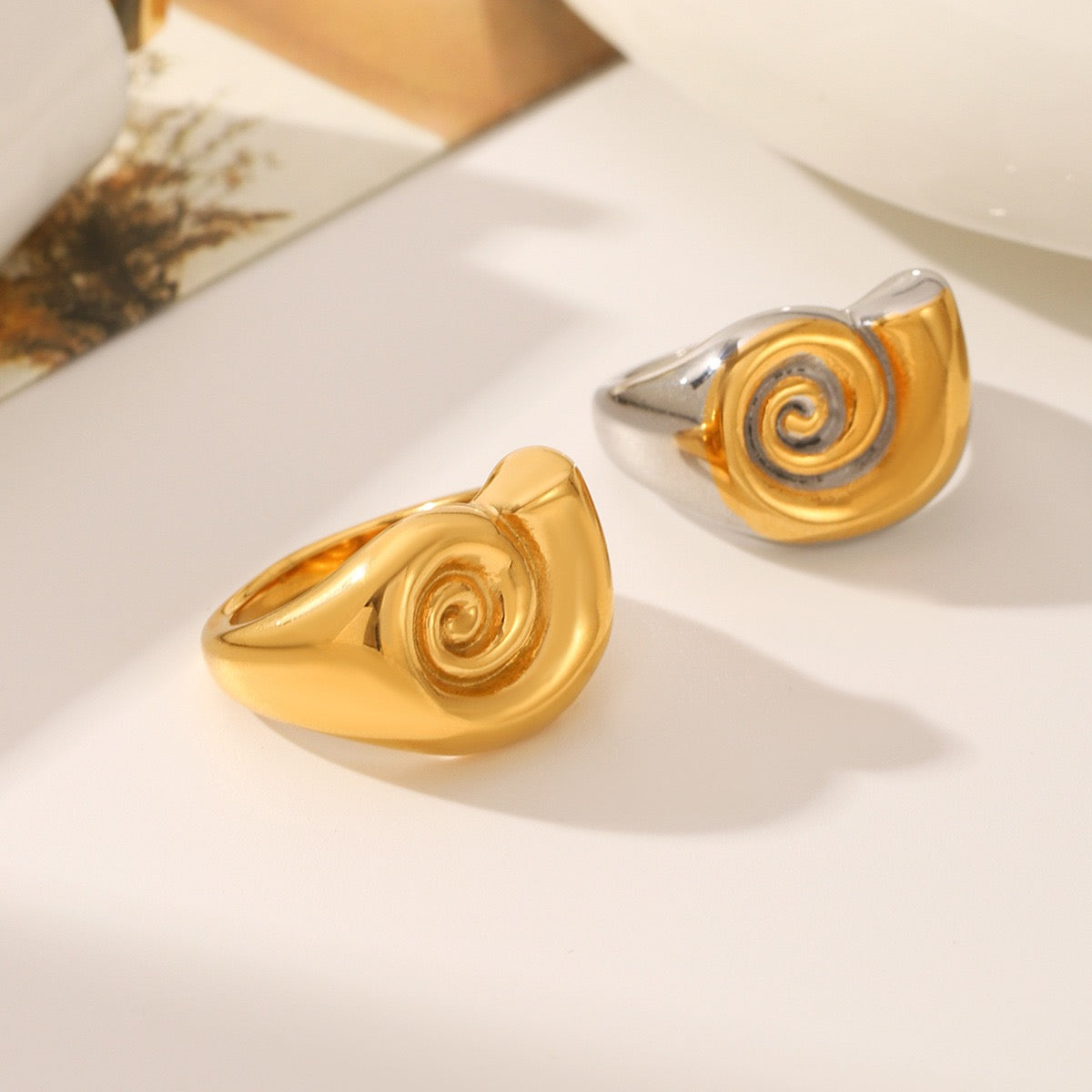 Big swirl snail rings
