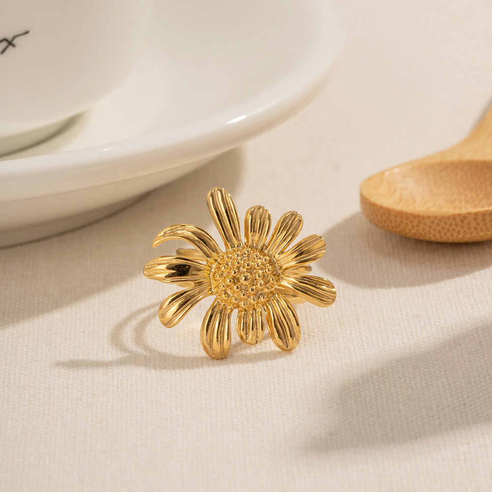 Sunny Sunflower ring