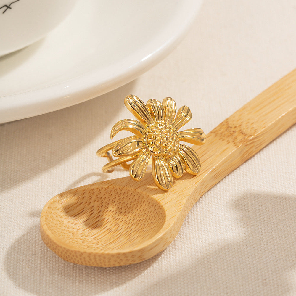 Sunny Sunflower ring