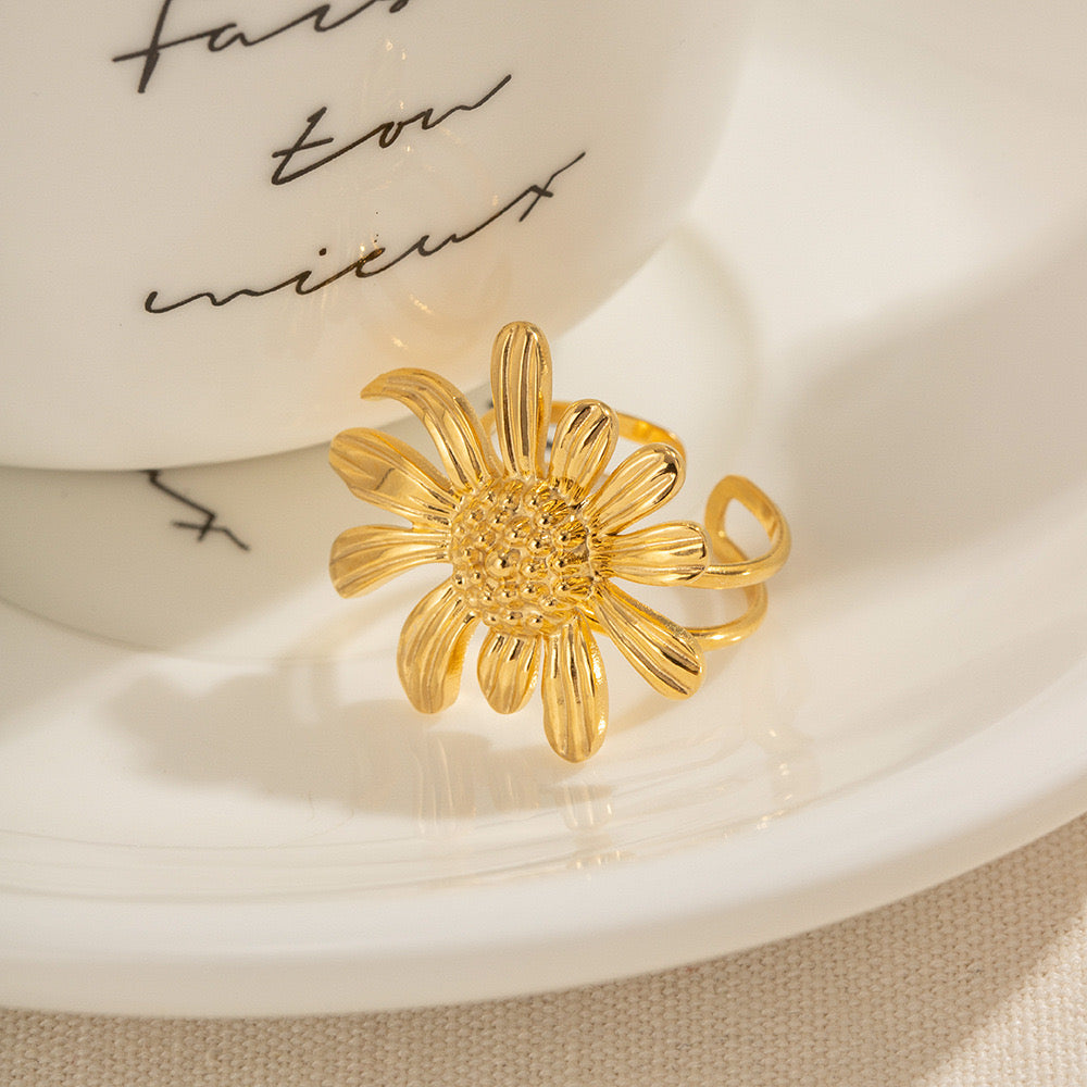 Sunny Sunflower ring