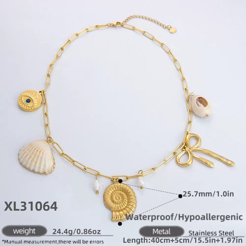 Bondi Amie seashell charm necklace