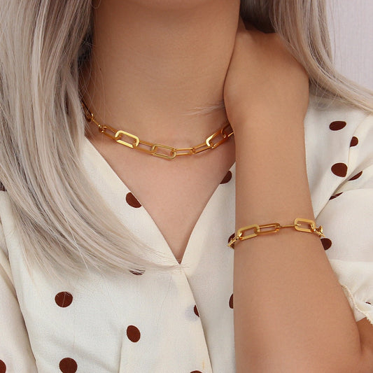 Arisa Big pin necklace bracelet set