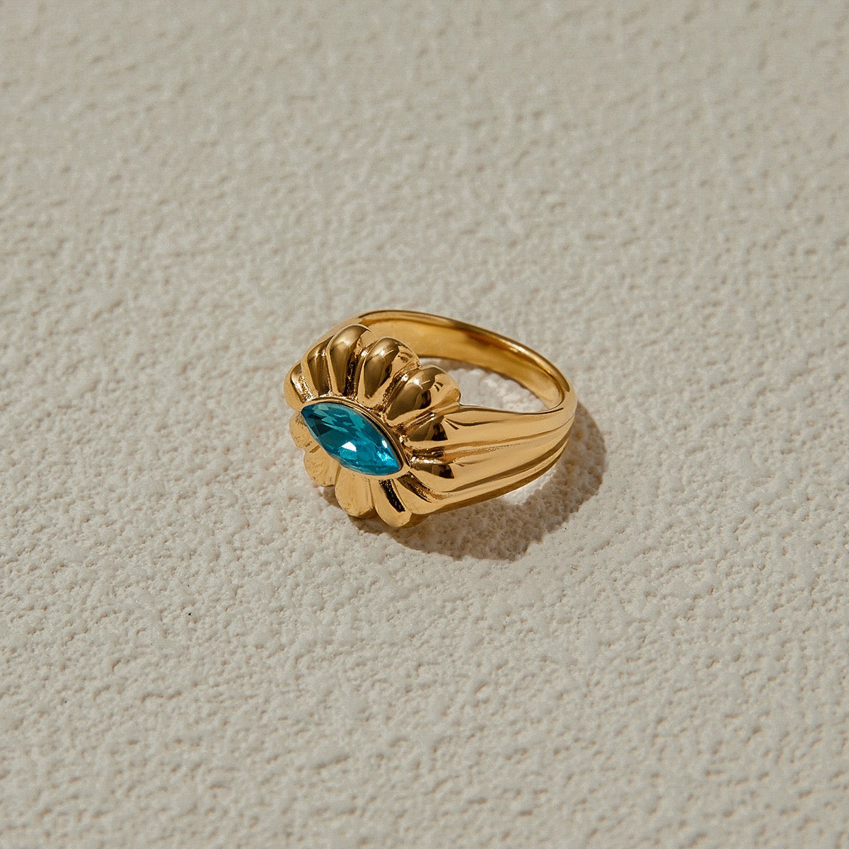 Blue flower ring