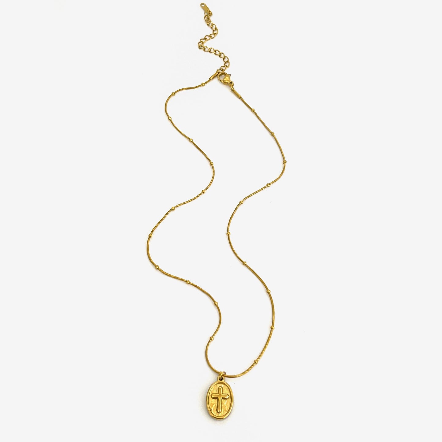 Cross pendant necklace