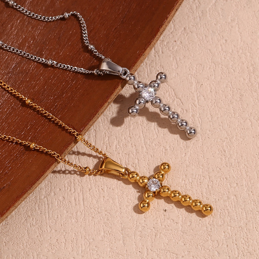 Parker Shinning cross necklace