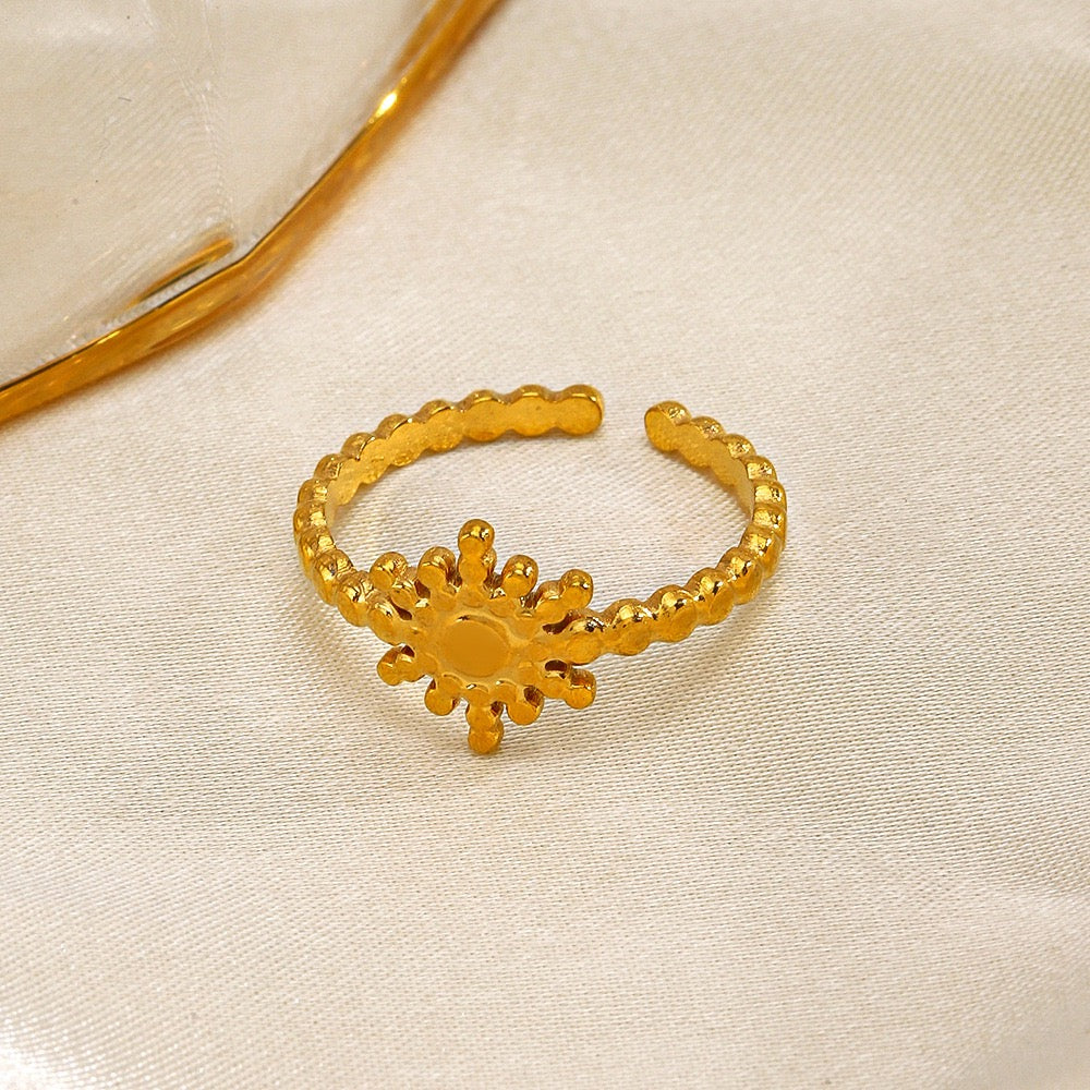 Perky sun ring