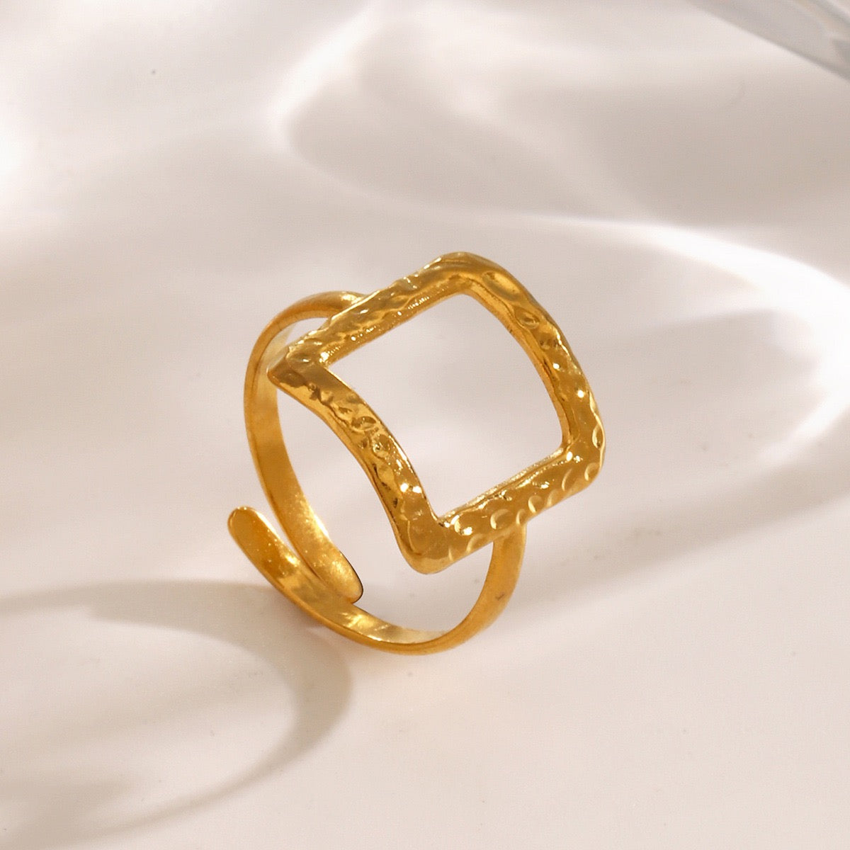 Square ring