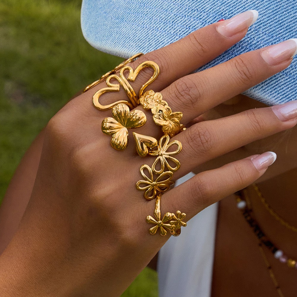 Vieena Flowers rings