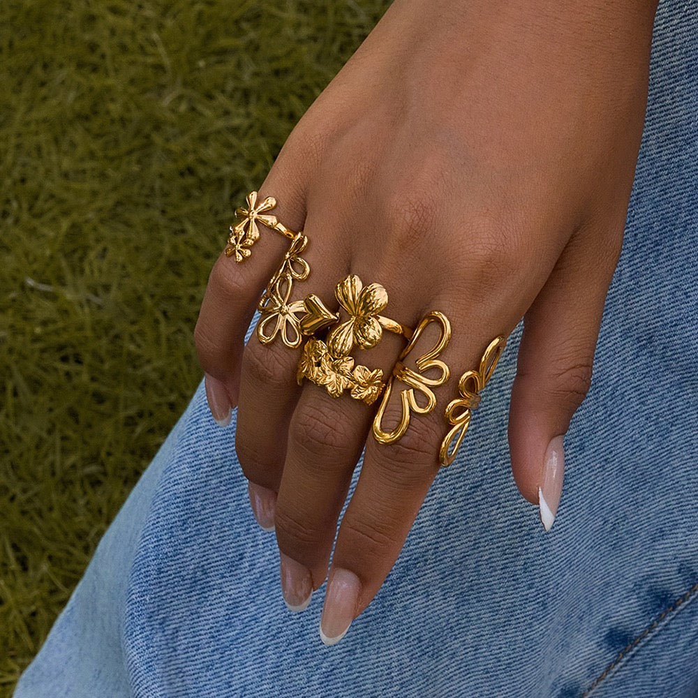 Vieena Flowers rings