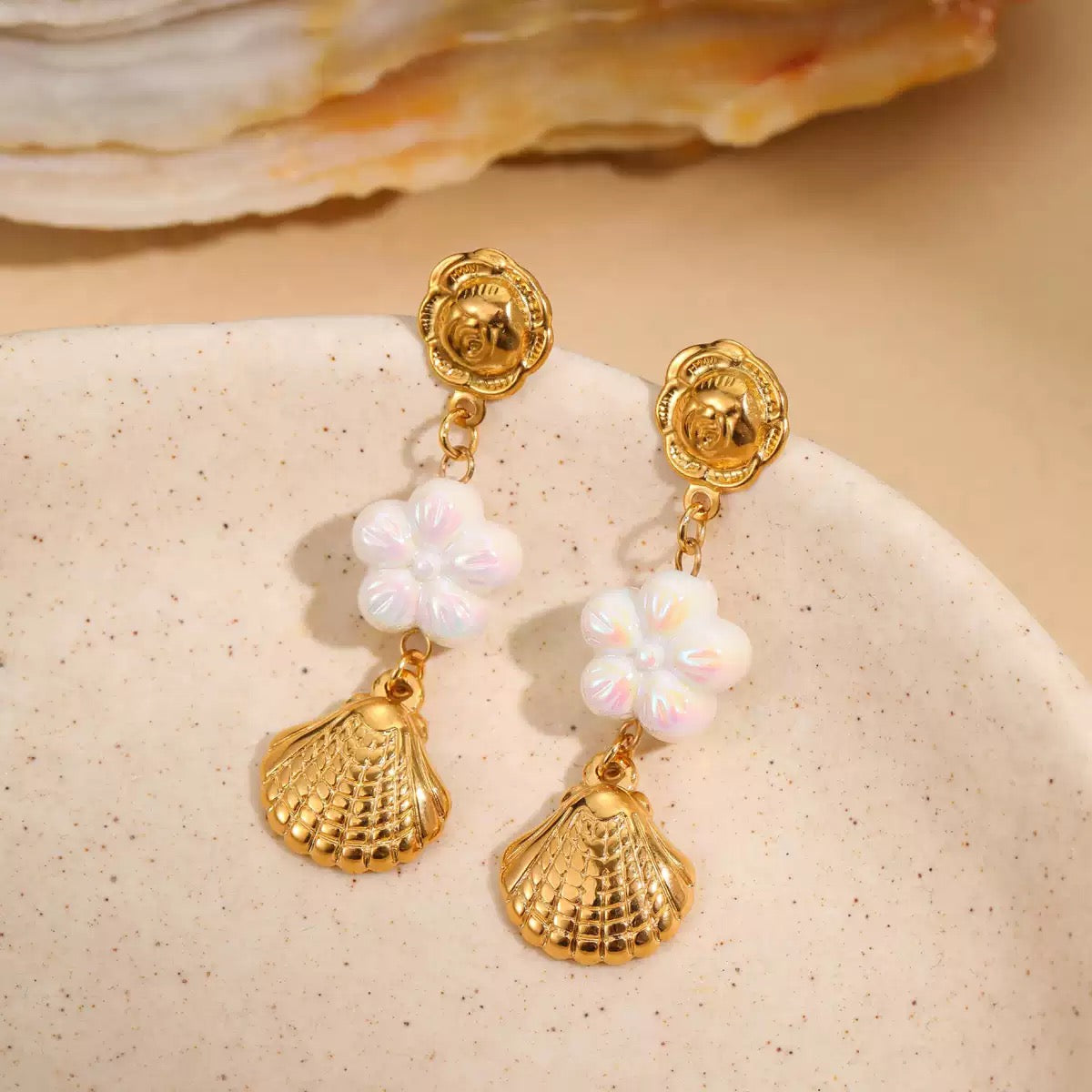 Ocean treasure green earrings