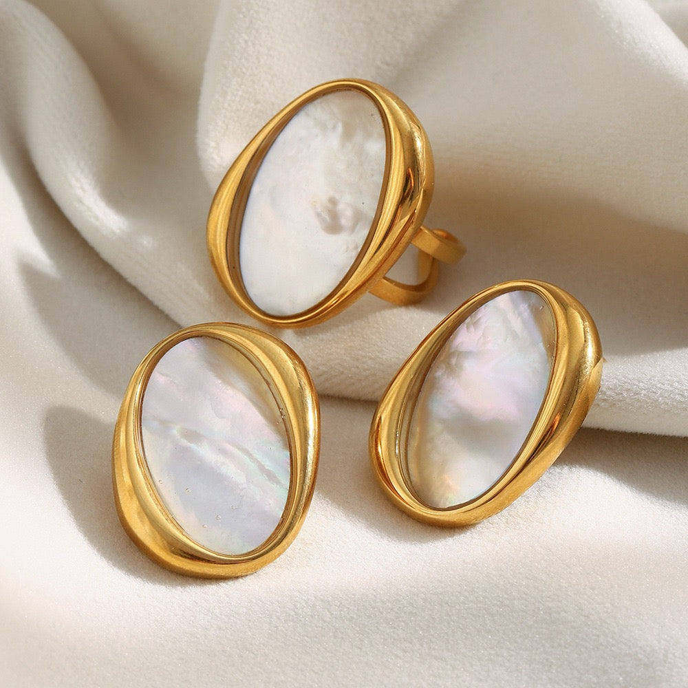 Nini mother of pearl set