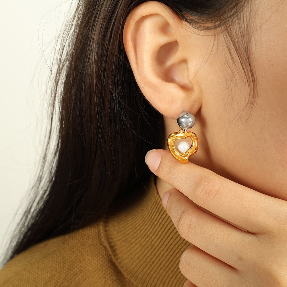 Heart double color earrings