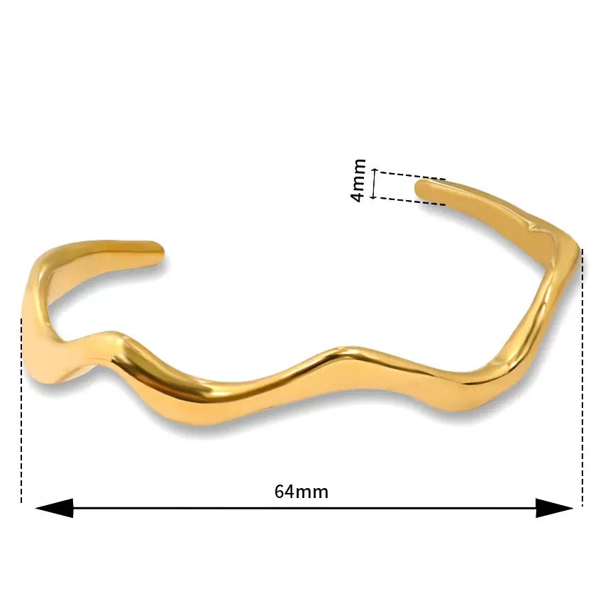 Small wave bangle