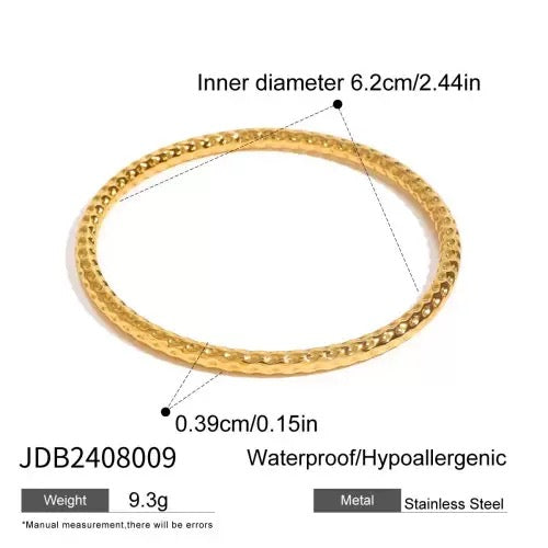 Hammer hoop bangle