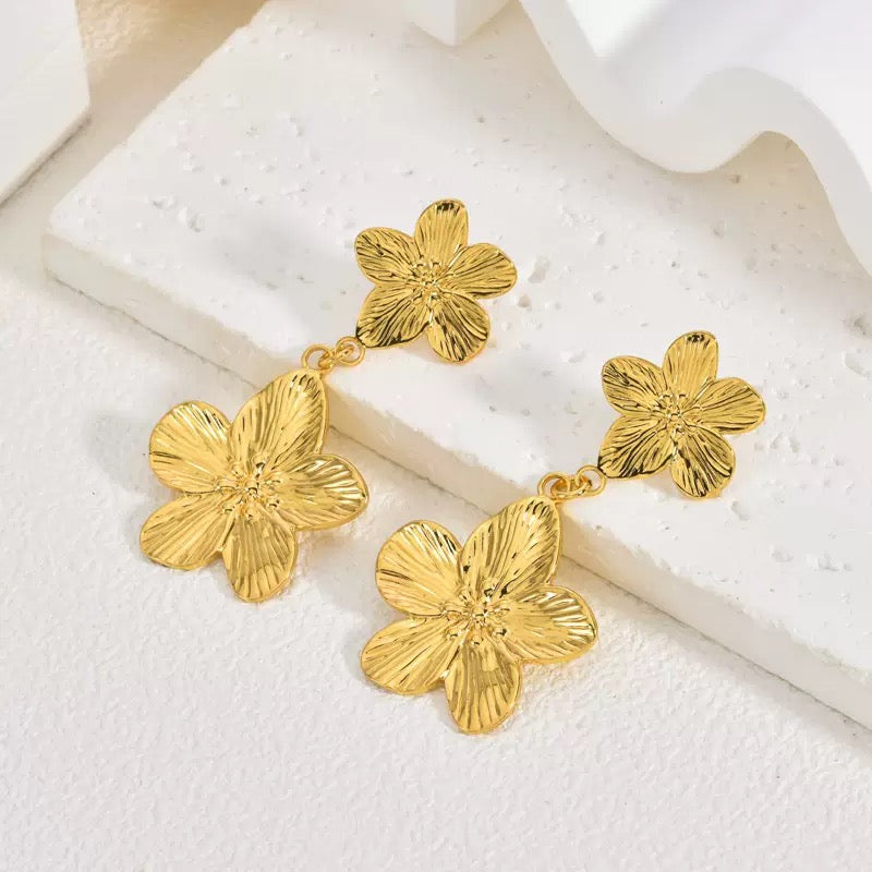 Bita flower earrings