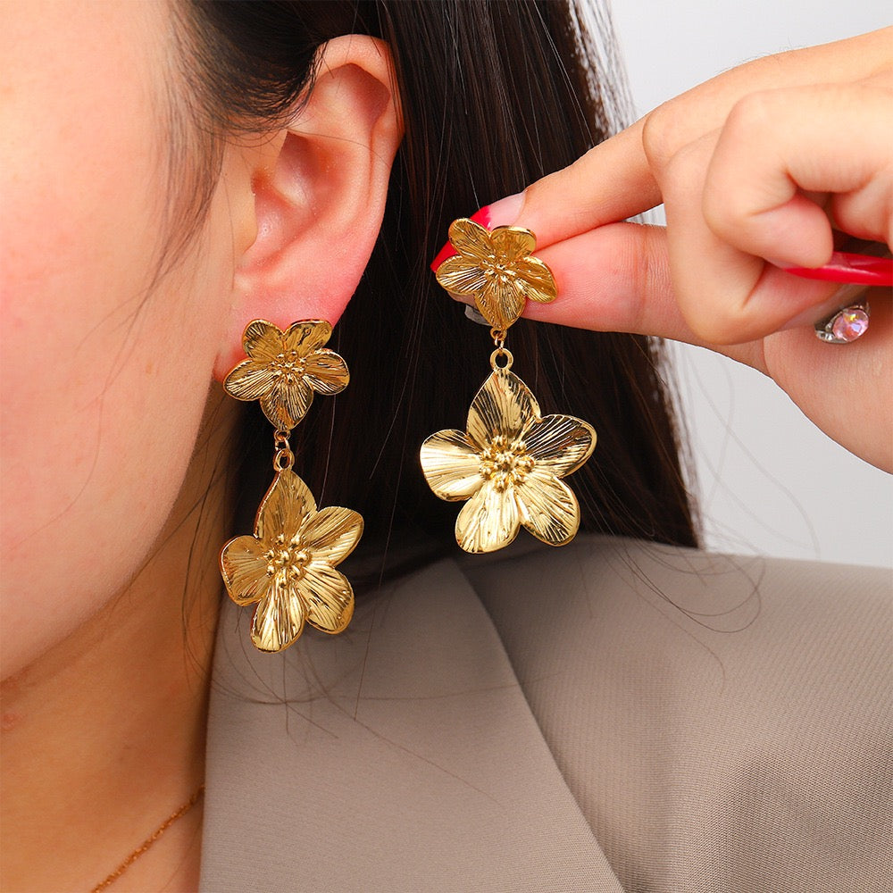Bita flower earrings