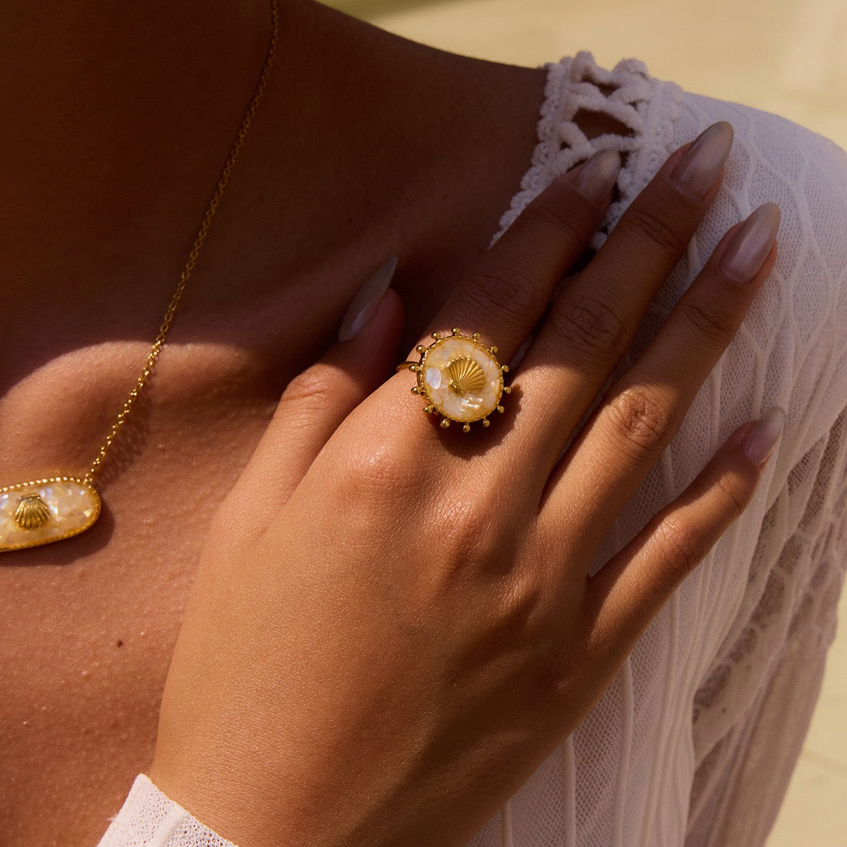 Champagne shell ring