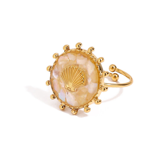 Champagne shell ring