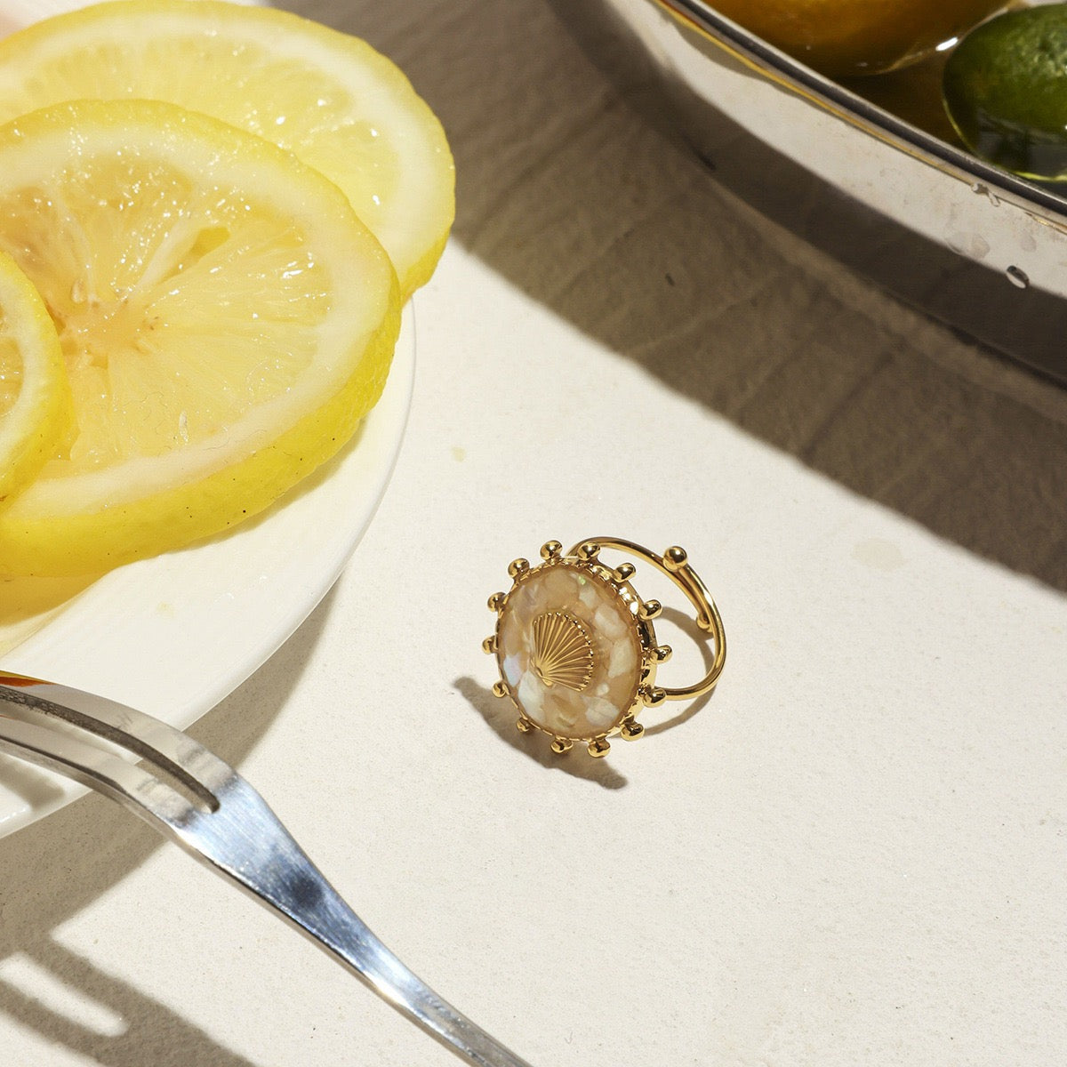 Champagne shell ring