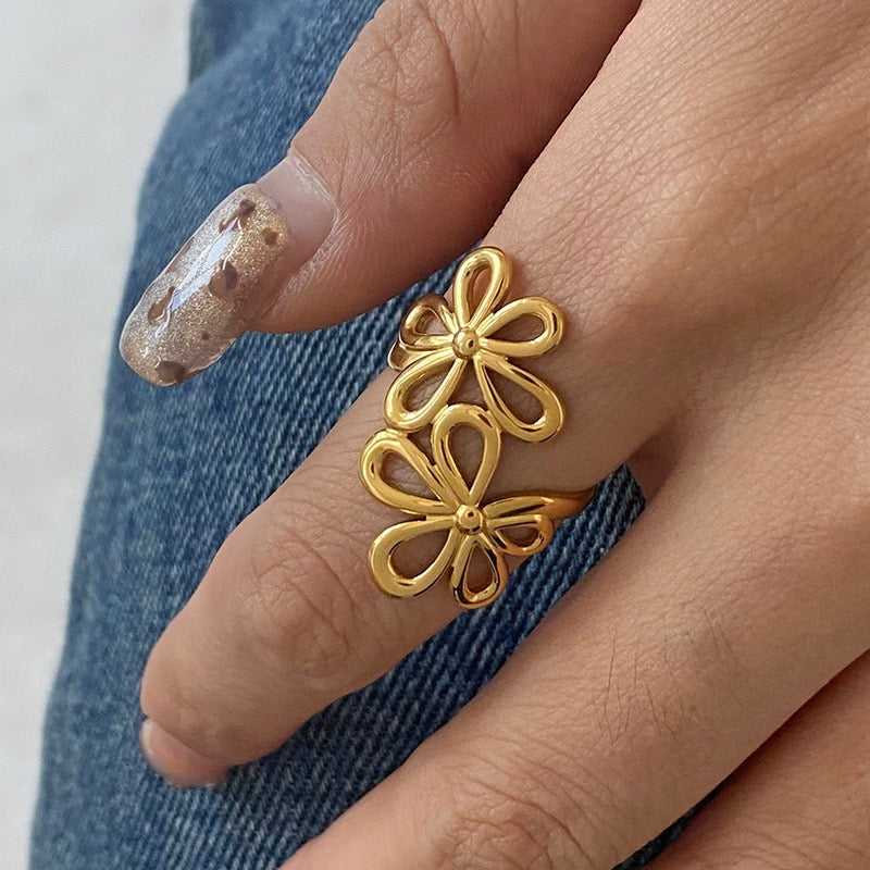 Twin flower ring