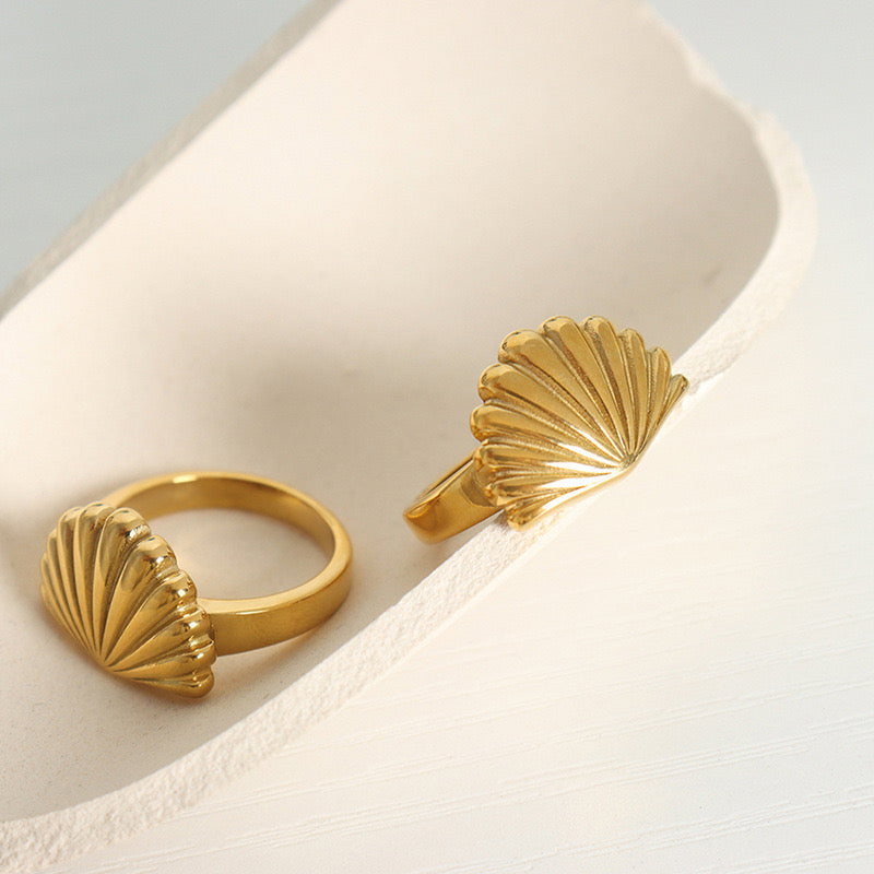 Bondi Emilia Big shell rings