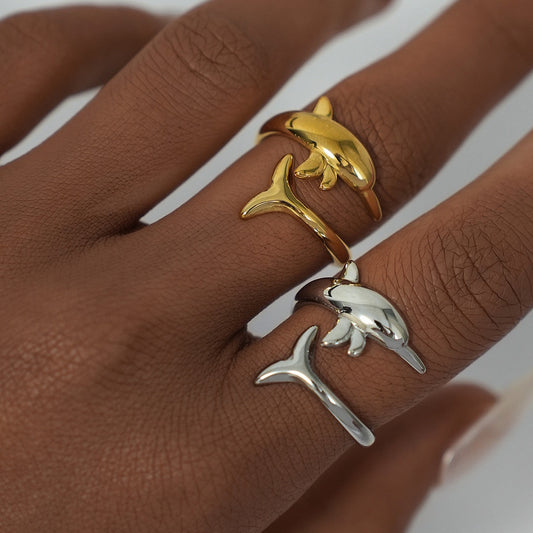 Dolphin rings