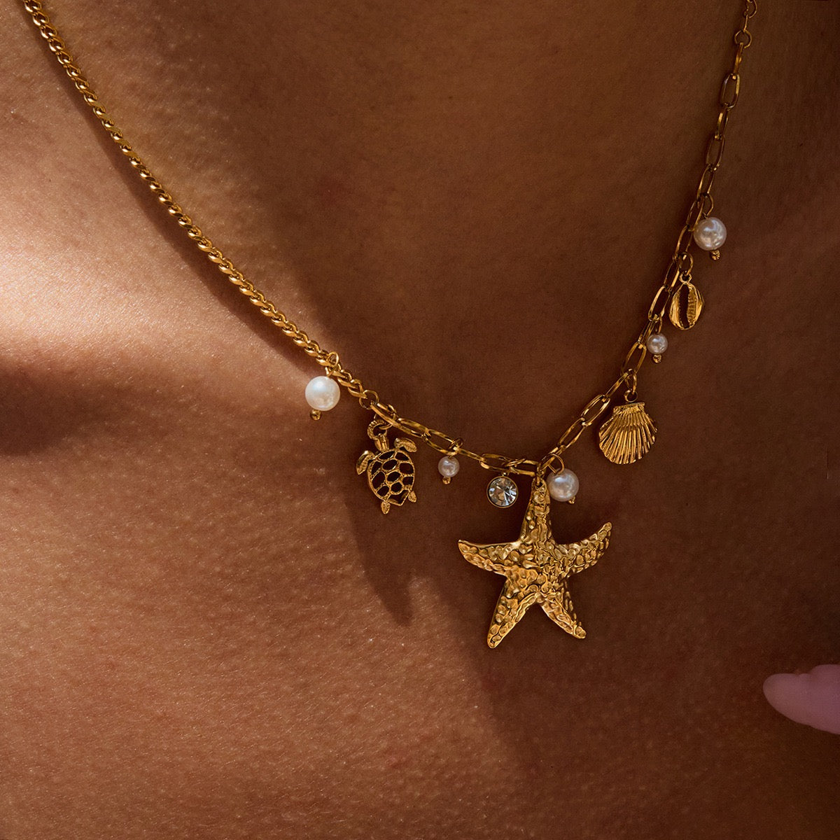 Starfish charm necklace