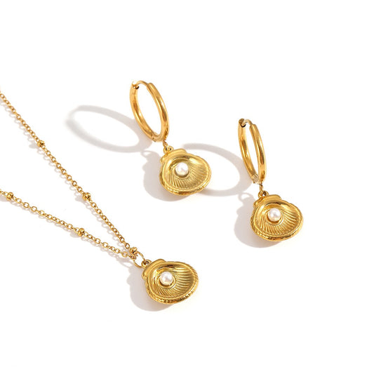 Heart of the shell earrings