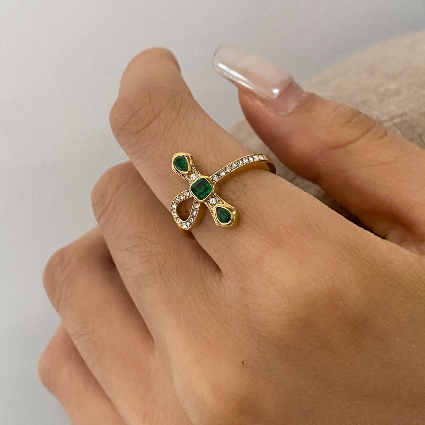 Green cross rings