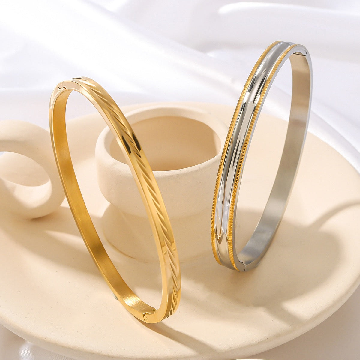 Classic wave Bangles