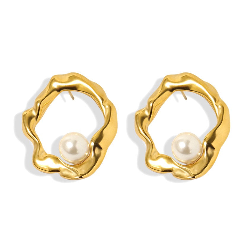 Yuki pearly earrings