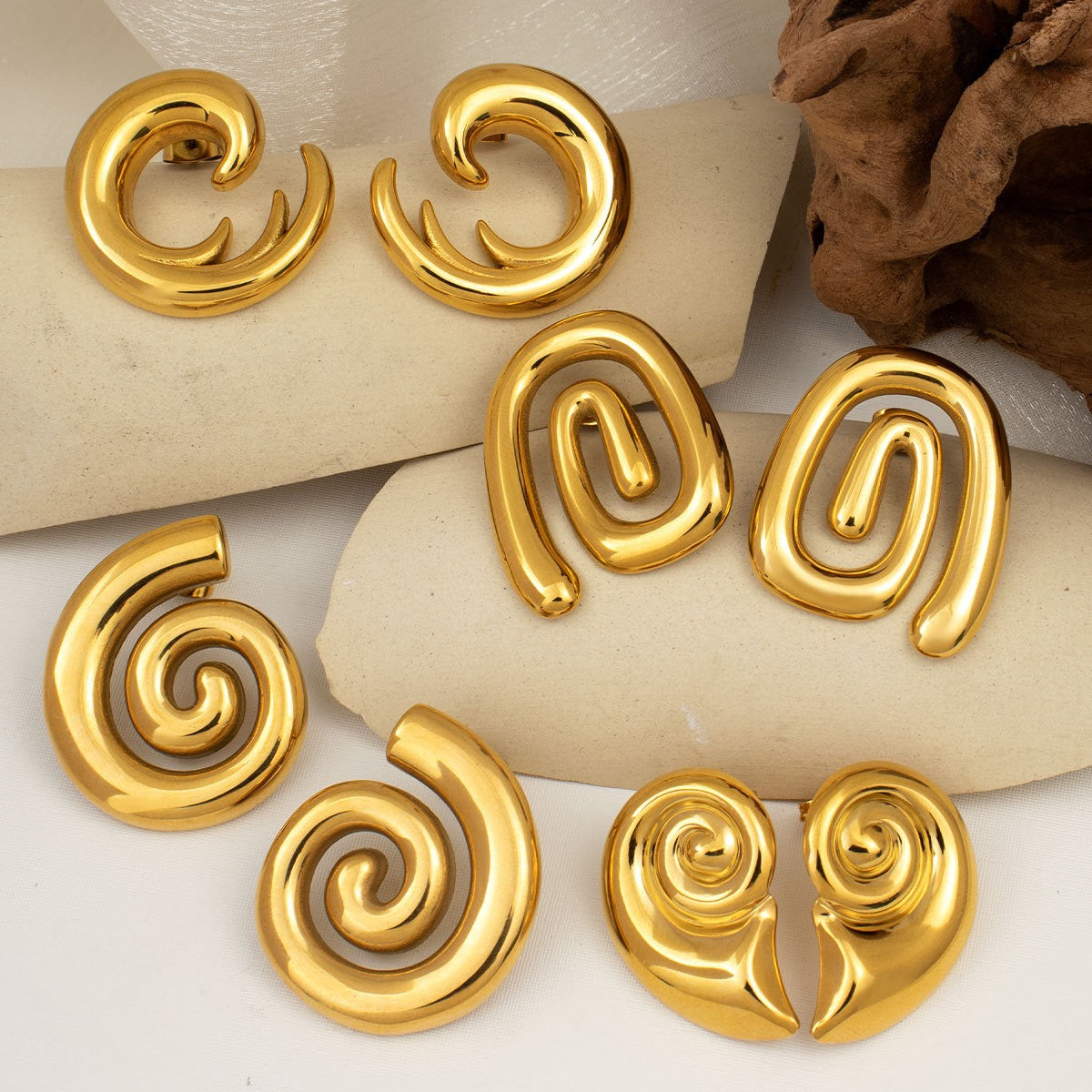 Butimo swirl earrings