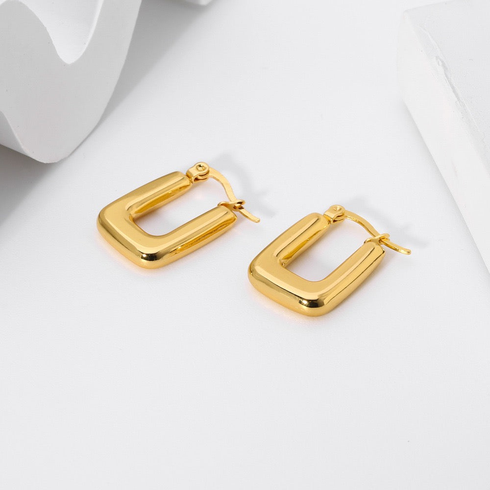 Daran square hoops earrings