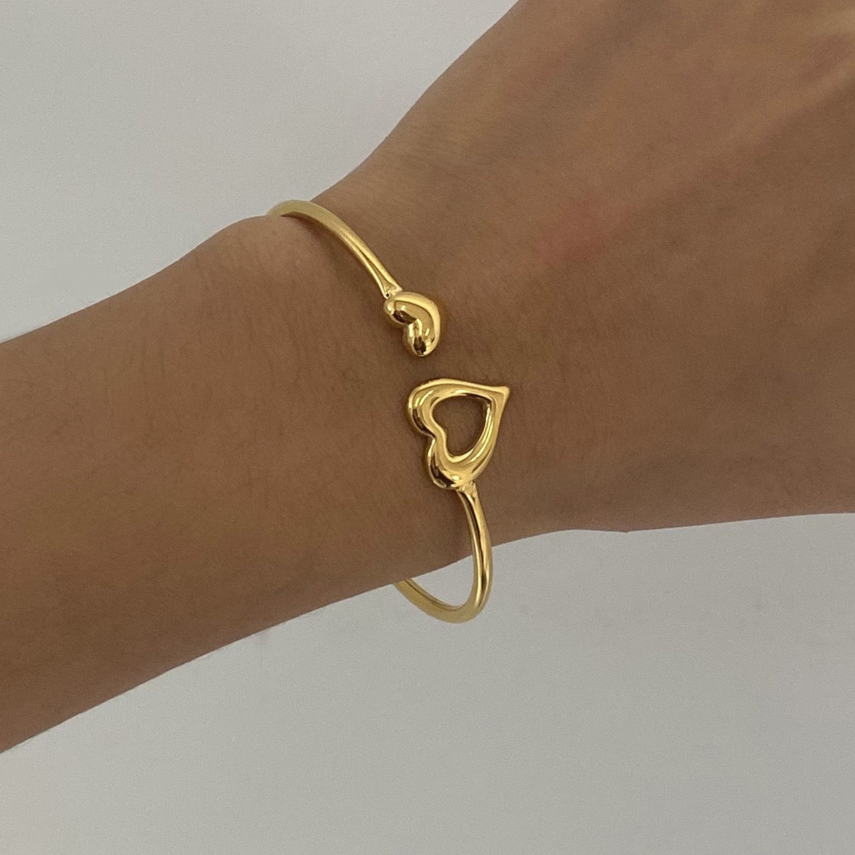 Love heart bangle
