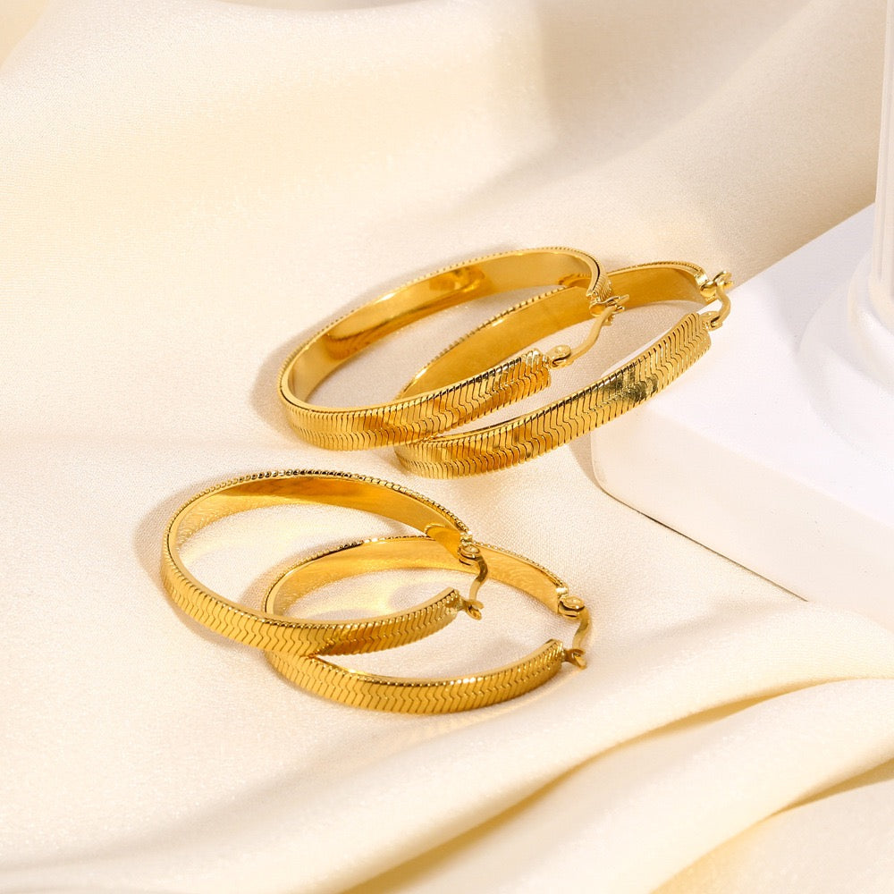 British classic big hoops earrings