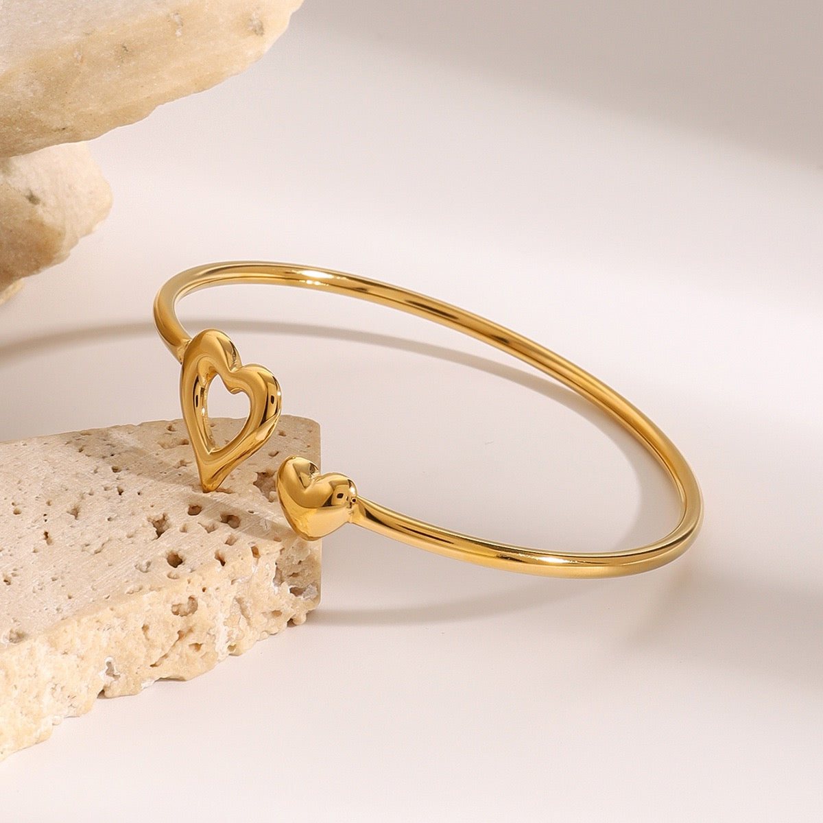 Love heart bangle