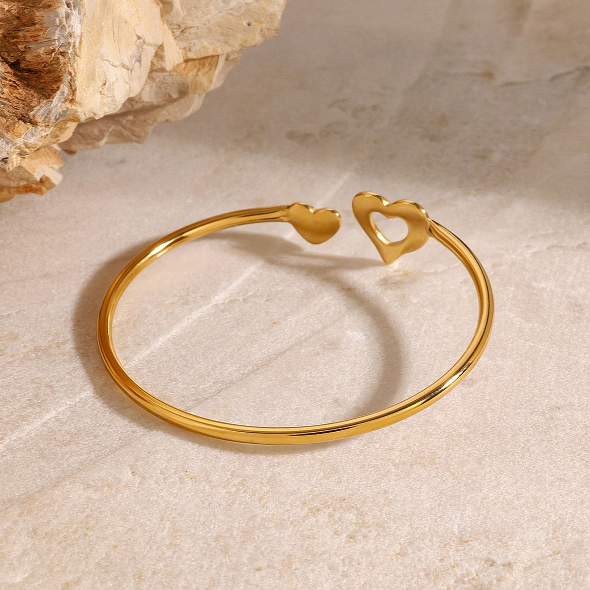 Love heart bangle