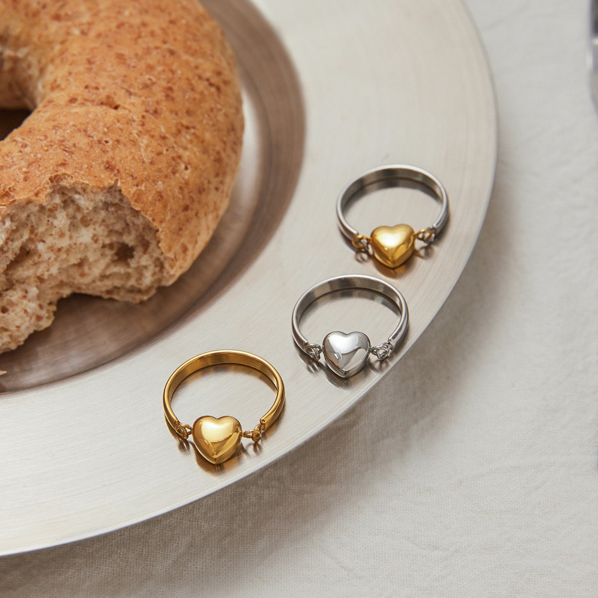 Love chain heart rings