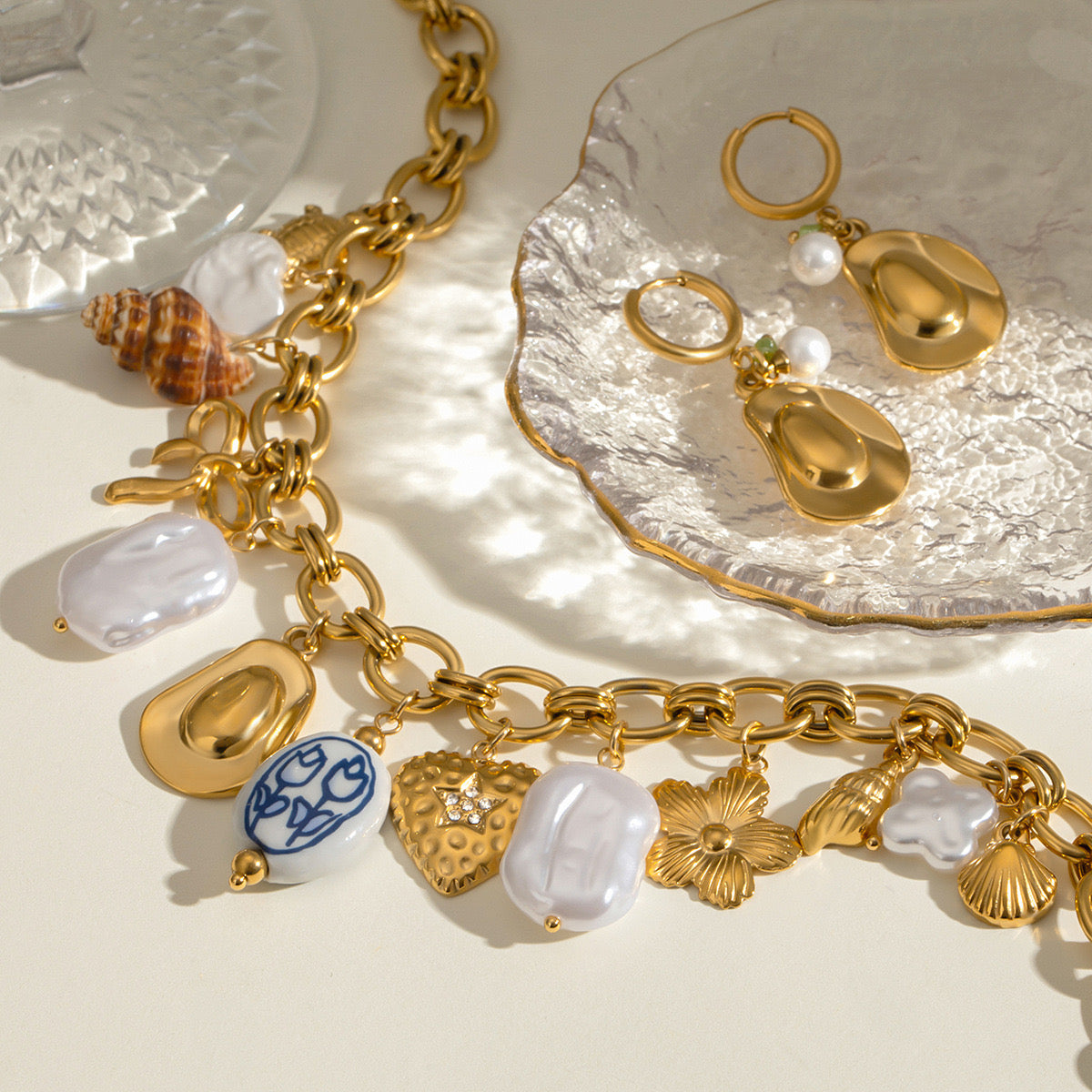 Aisha bondi blue summer charm necklace