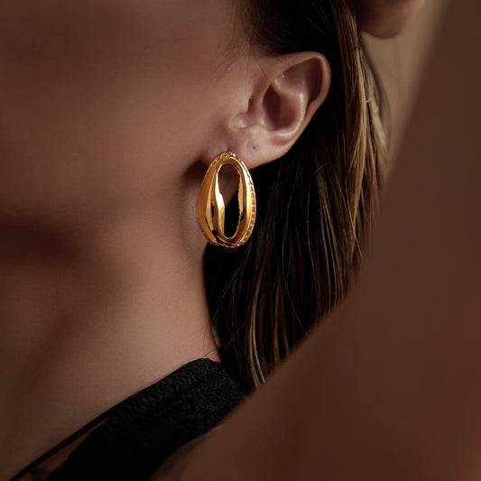 Ambra shell earrings