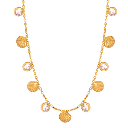 Shining shell charm necklace