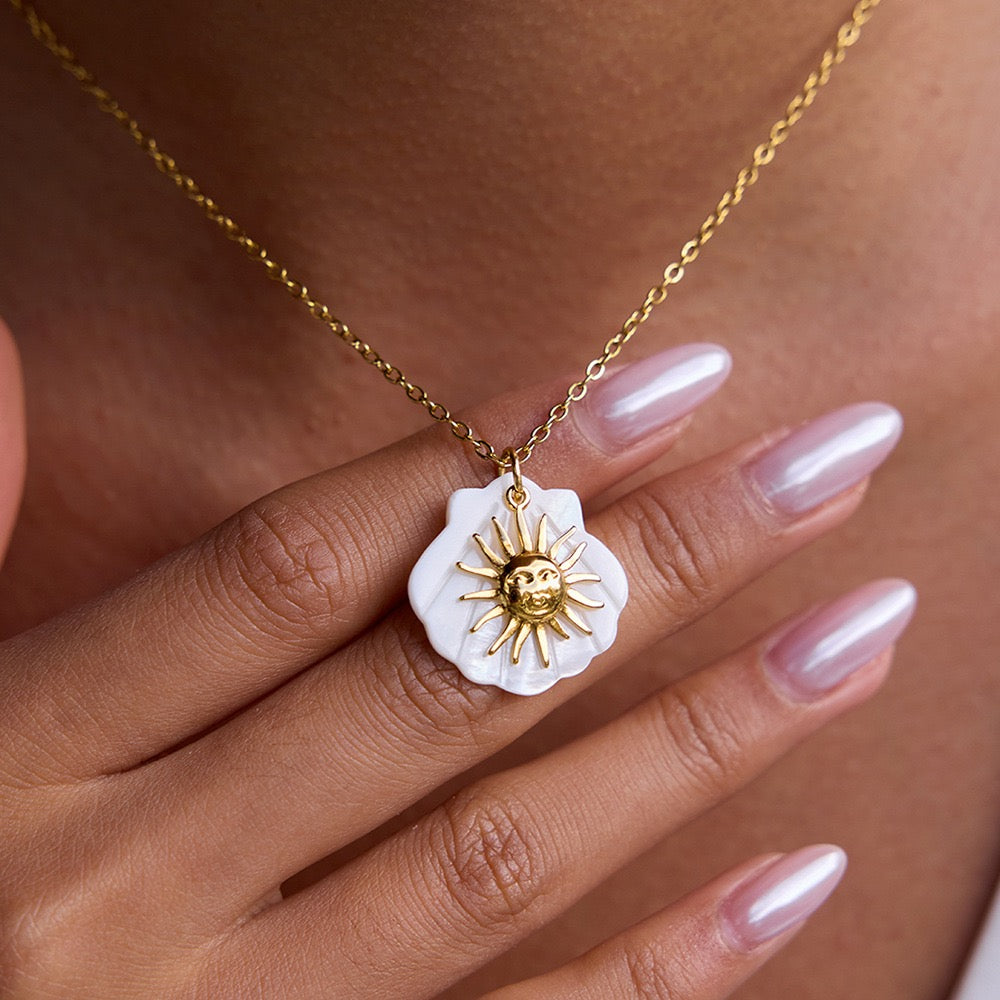 White shell sun necklace