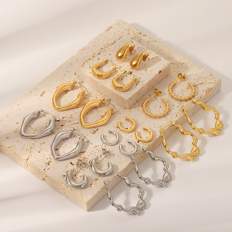 Aether lines hoop earrings