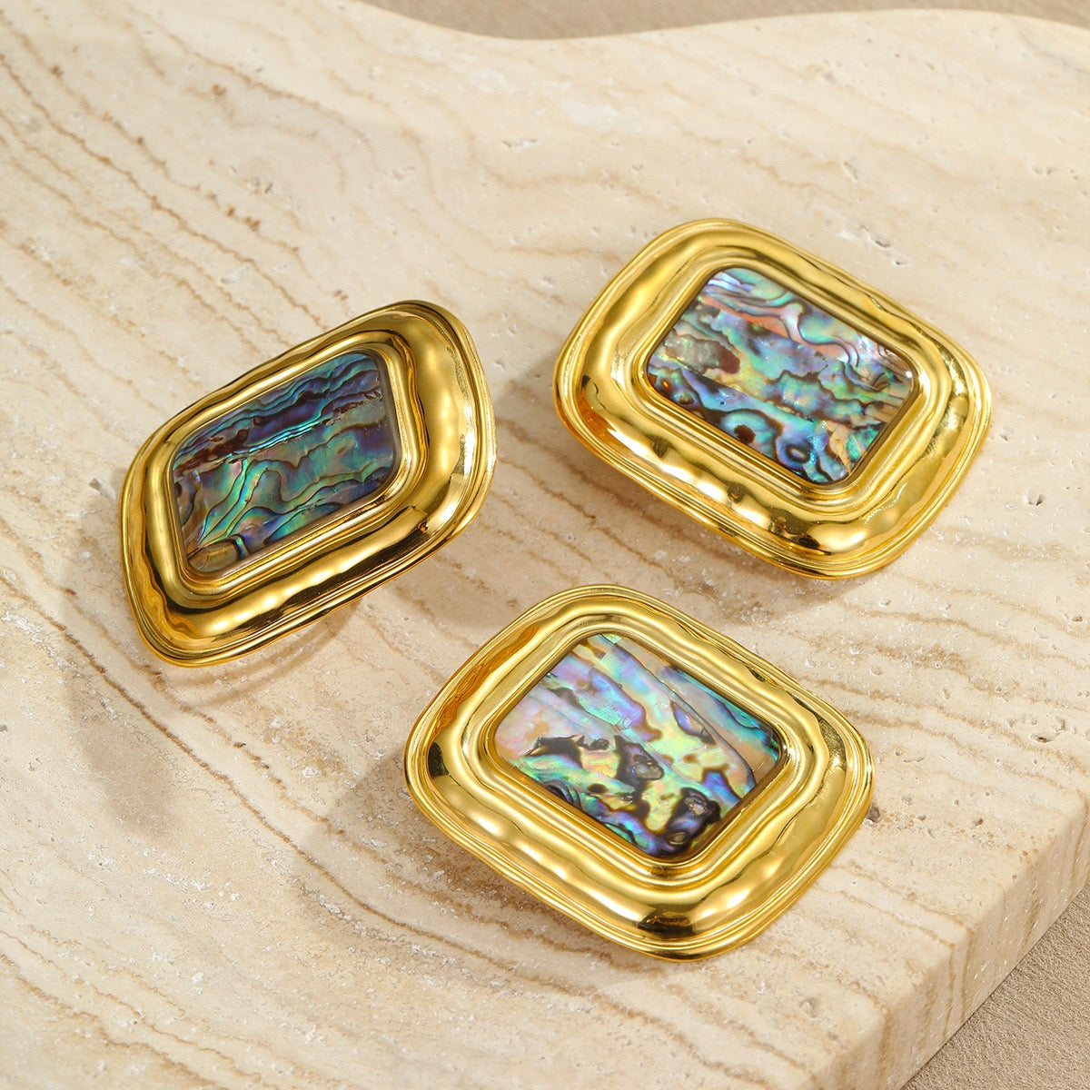 Amina Oyster shell square vintage earrings