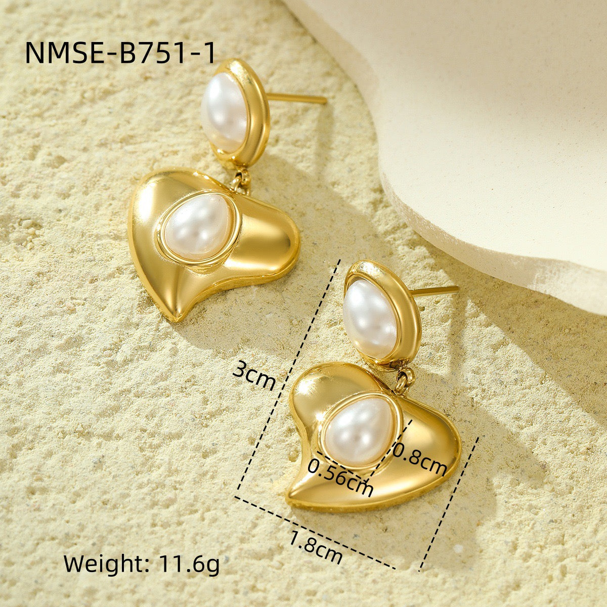 Sisu heart pearly earrings